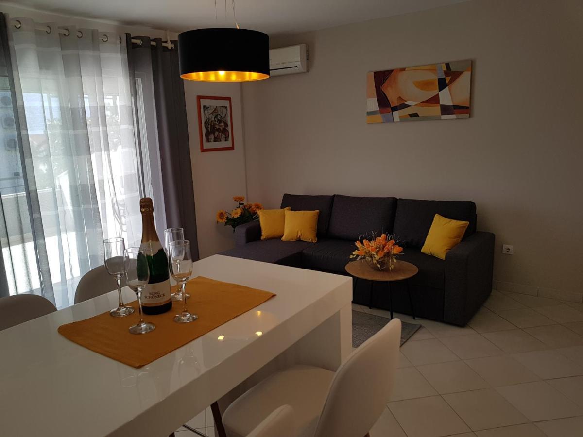 Villa Seaview With Pool - Apartment Cotton โตรกีร์ ภายนอก รูปภาพ